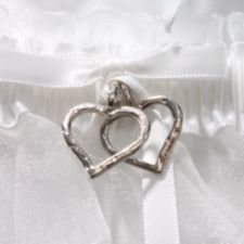 Linked at the Heart Garter